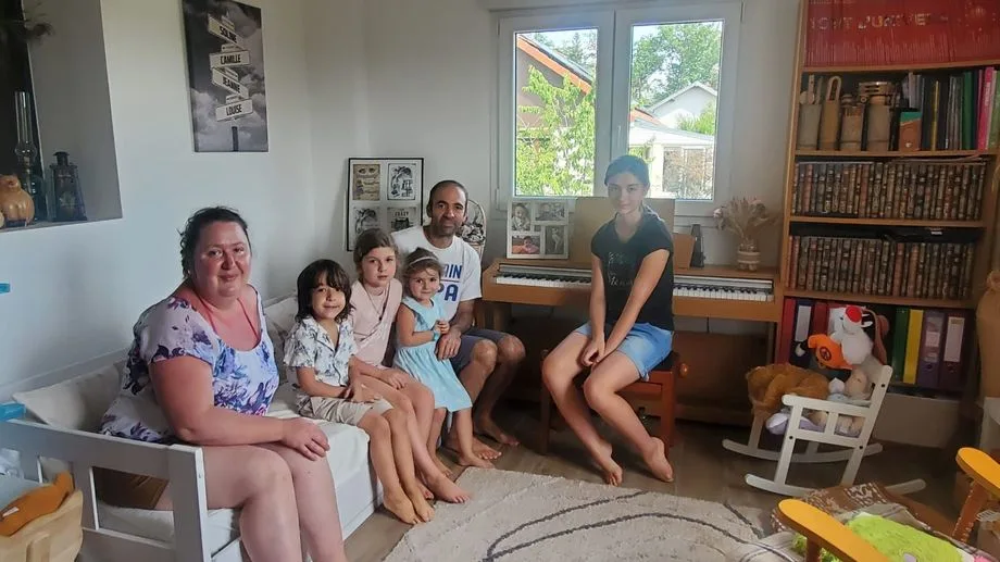 Leur fille réussit le brevet avec l'école à la maison : l'Académie lui demande de redoubler sa troisième
