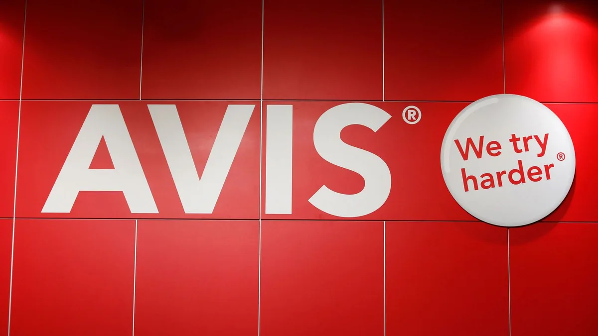 Consumo sanciona a Avis con un millón de euros por prácticas abusivas