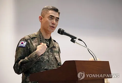문민에서 다시 예비역 대장으로…현안산적 속 국방수장 교체카드
