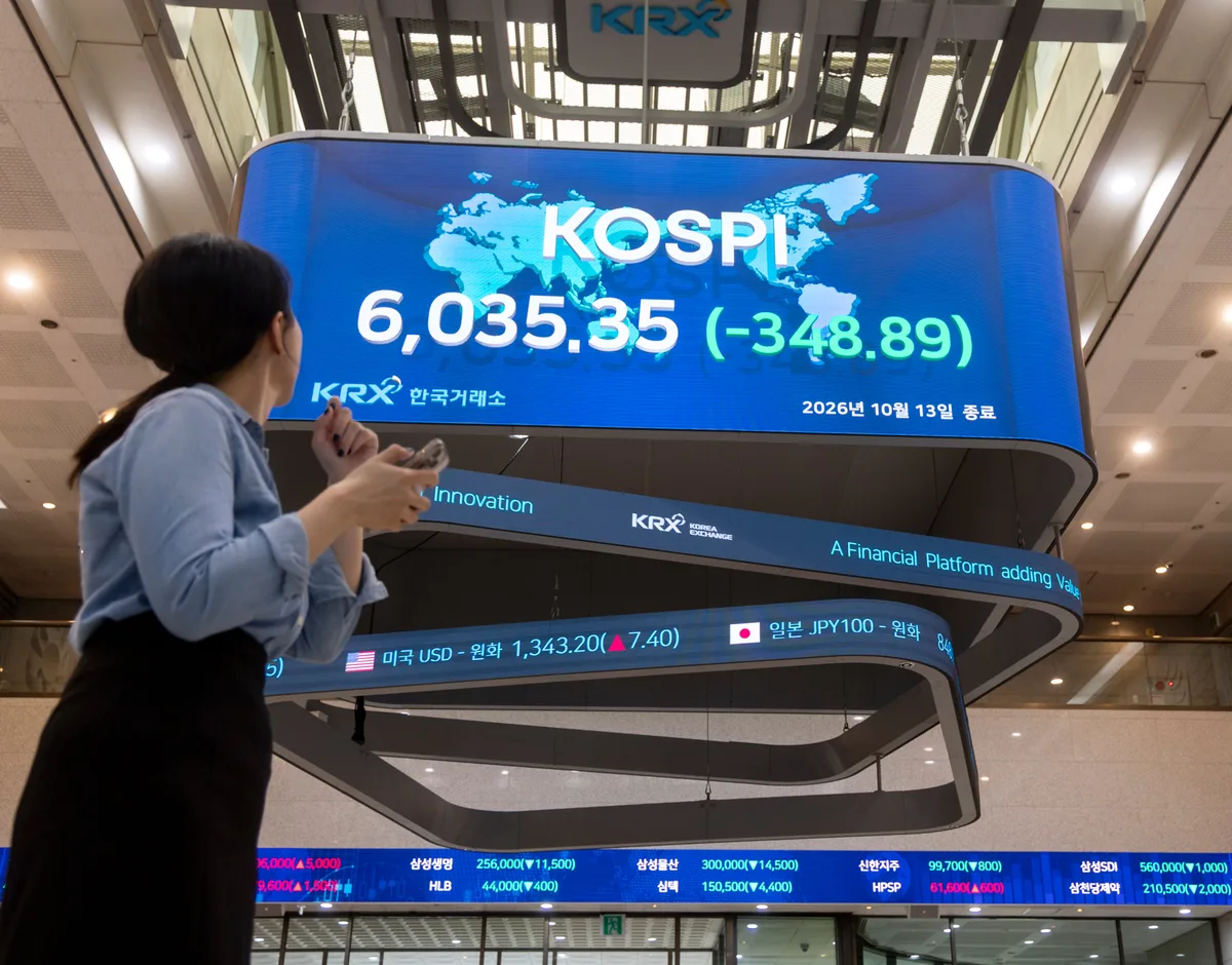 성장률 전망 3.3%로 오른 날, 코스피는 5% 폭락