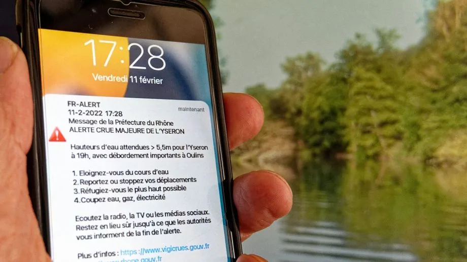 Kit d’urgence en cas de catastrophe naturelle : que faut-il prévoir pour tenir 3 jours ?