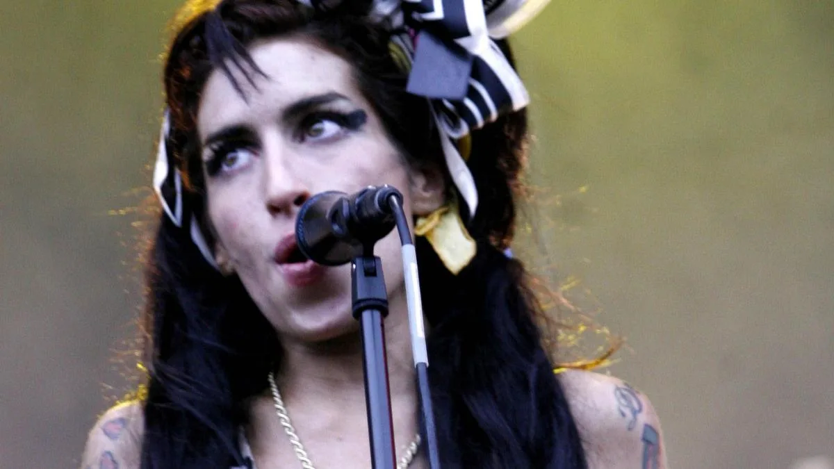 Amy Winehouse wanted 'loads of kids' with Blake Fielder-Civil
