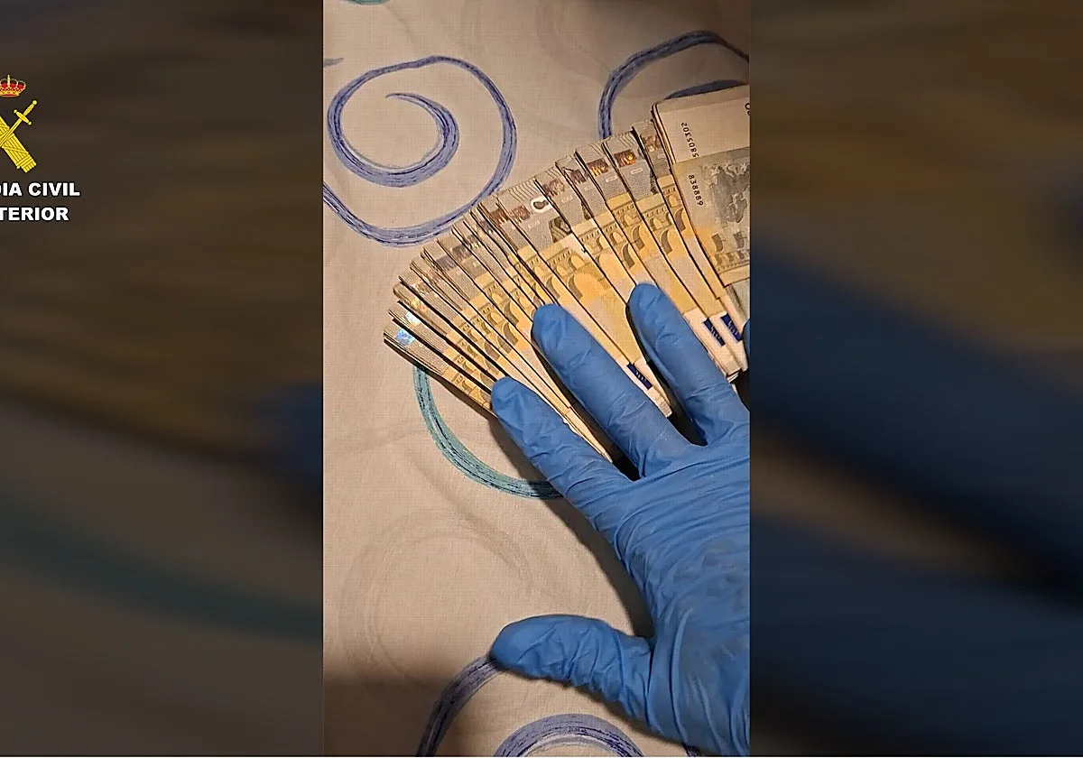 Pillados mientras vendían cocaína por la ventana de su casa en Castelló de Rugat (Valencia)