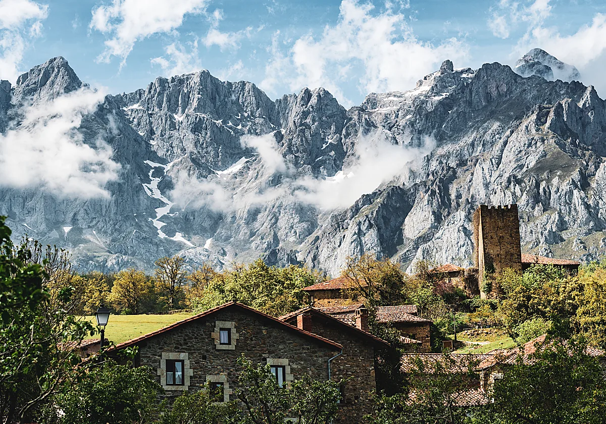 El bonito pueblo de Cantabria que sirvió para recrear el hogar de Heidi