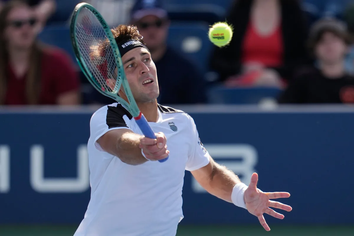 Tomás Etcheverry perdió frente a Alex Michelsen y su mejor aventura en el US Open terminó en los octavos de final