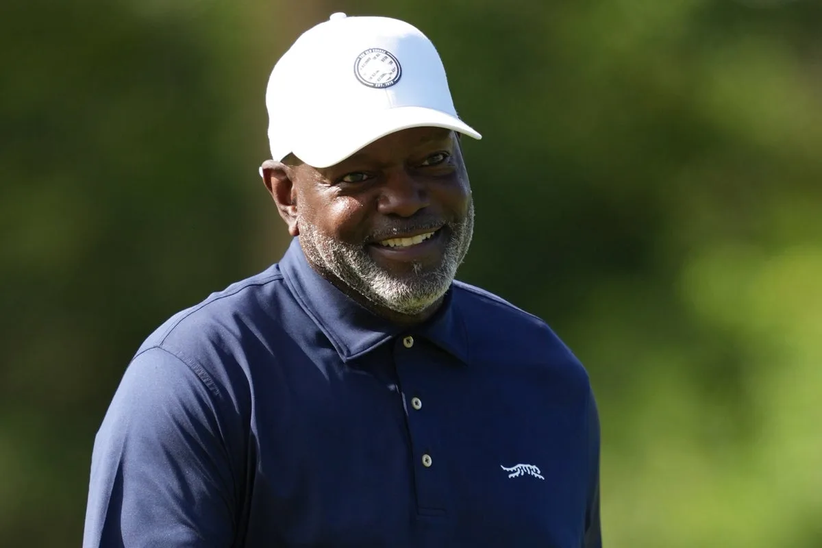 Dallas Cowboys legend Emmitt Smith accused of cheating Native American solar investor out of $2.5m