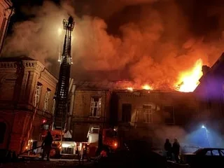 Guerre en Ukraine : Volodymyr Zelensky fait état de plusieurs blessés dans une attaque russe sur Zaporijjia