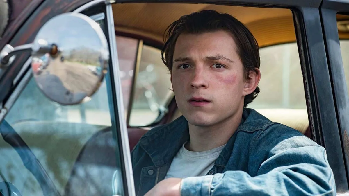 "L'un des meilleurs films Netflix" : noté 3,7 sur 5, c'est le meilleur thriller de l'année 2020... Avec un Tom Holland comme vous ne l'avez jamais vu à l'écran !