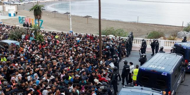 A Ceuta, les centres d’accueil pour migrants sont saturés dès leur ouverture par les autorités