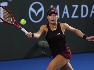 Iva Jovic 13e à 18 ans, la néo-française Anna Blinkova gagne des places… Le classement WTA mis à jour