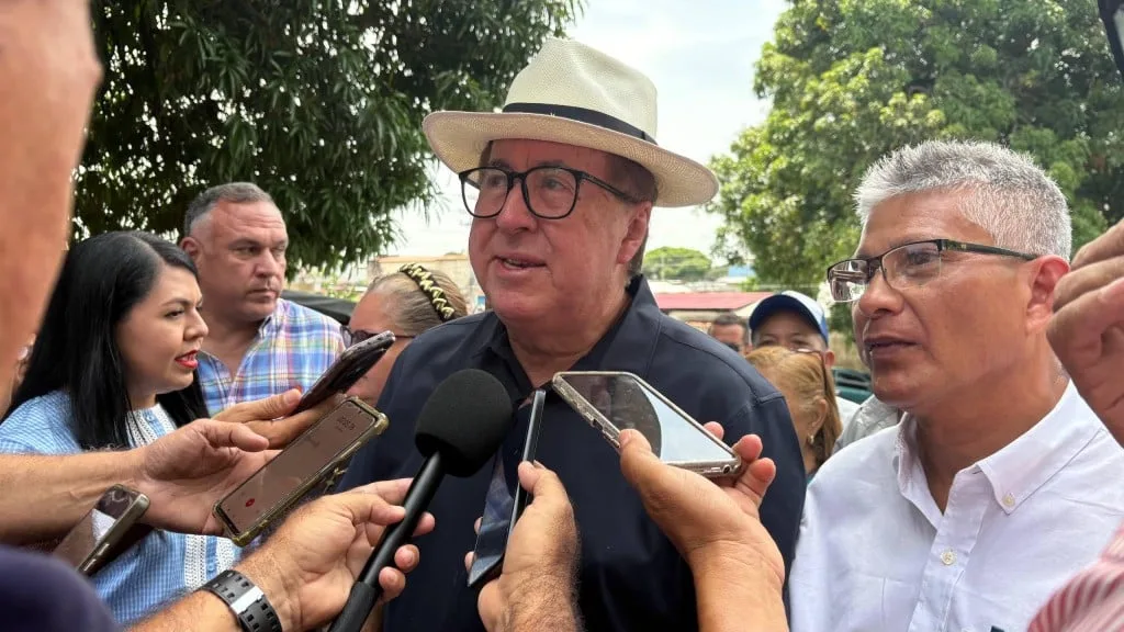 Pérez Vivas exige sesión permanente de mesa de negociación y priorizar condiciones electorales