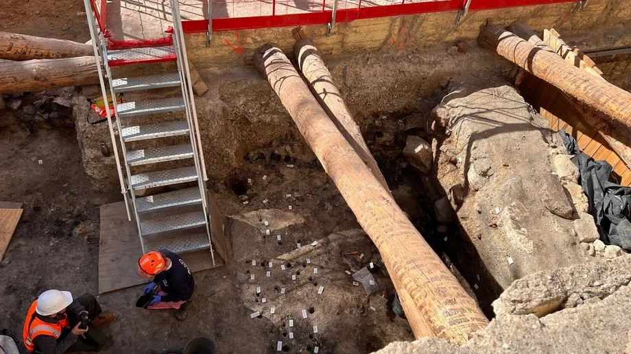 VIDÉO - Un rempart de la "Lutèce gauloise" découvert sous l'Hôtel-Dieu à Paris