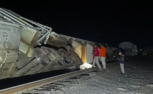 Se descarrilan seis vagones de tren que contenían un químico tóxico en Lerdo, Durango; no hay lesionados