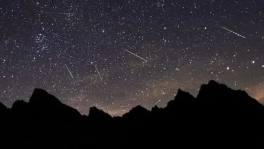 Dracónidas 2026: ¿cuándo y dónde disfrutar de esta lluvia de estrellas en la Argentina?