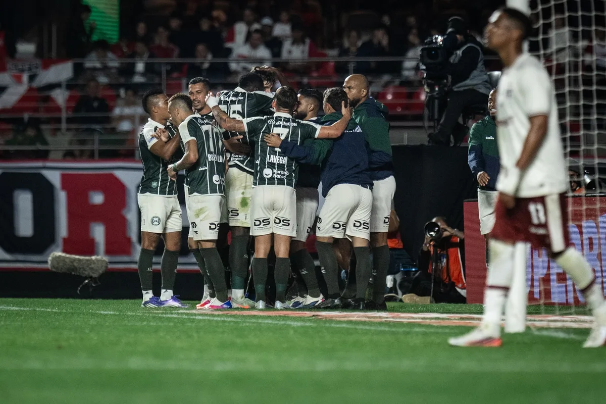 Análise: estratégia do Coritiba funciona, e empate sai de bom tamanho contra o São Paulo