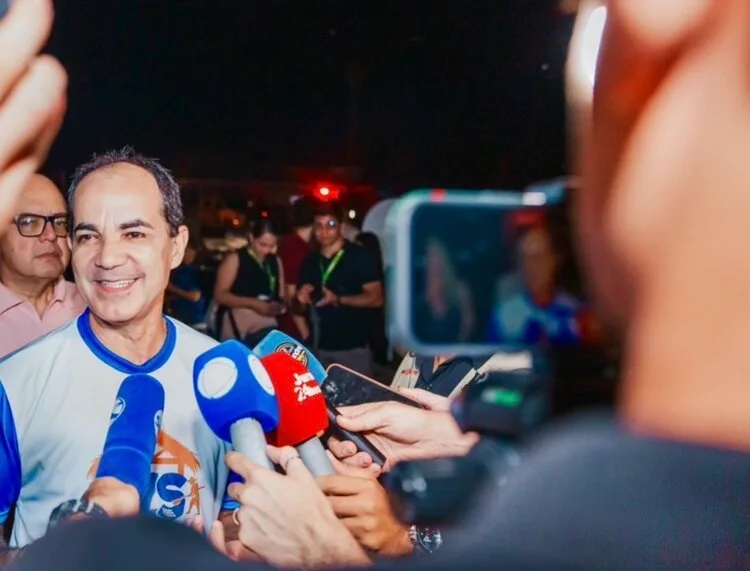 Prefeito Zequinha Lima anuncia antecipação de pagamento dos servidores municipais de Cruzeiro do Sul
