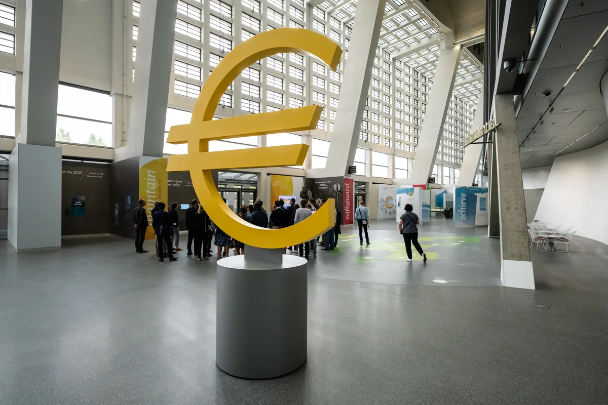 Schnabel (BCE) afianza la perspectiva de subidas de tipos en la zona euro: “Serán necesarias”