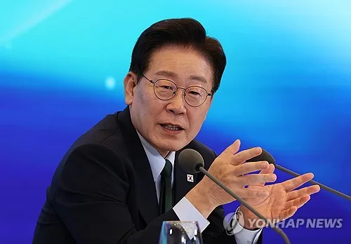 李대통령 "욕설계정 차단 당연…좌아하게, 文시절부터 쓰던 말"