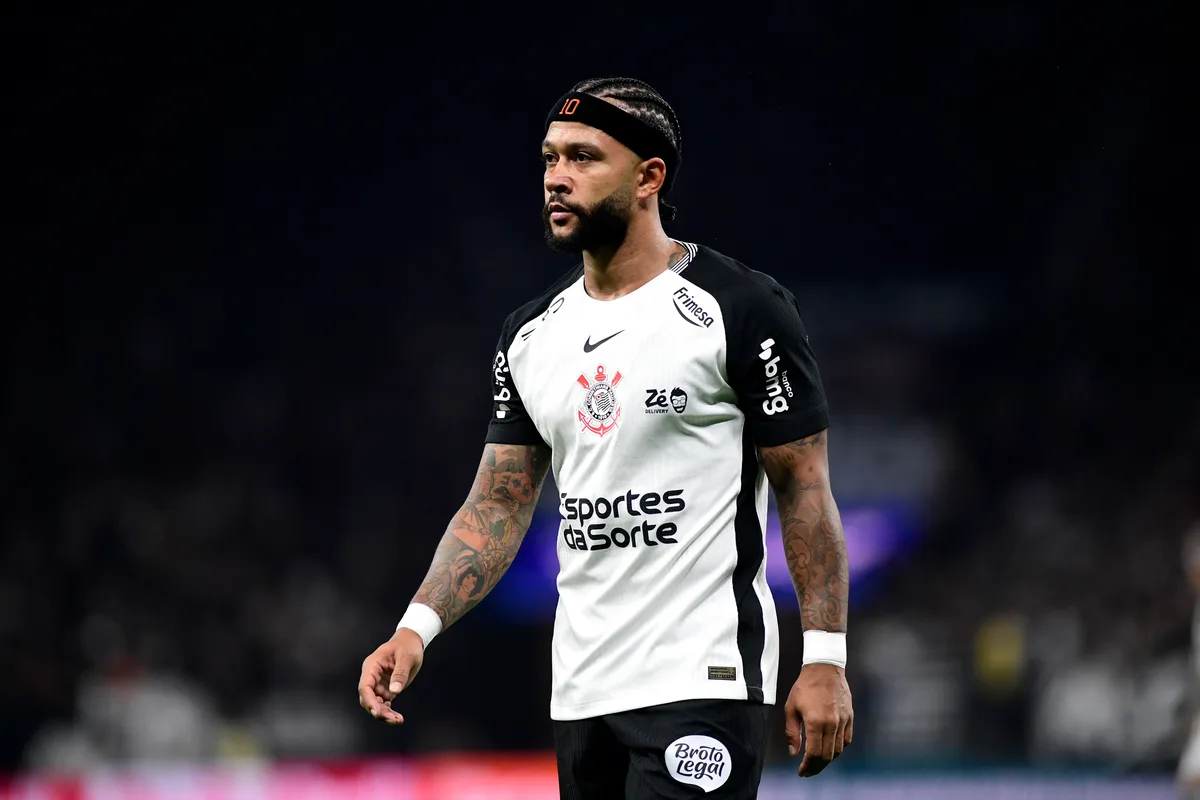 Adeus, Memphis! Veja como foi o desempenho do atacante pelo Corinthians no Cartola