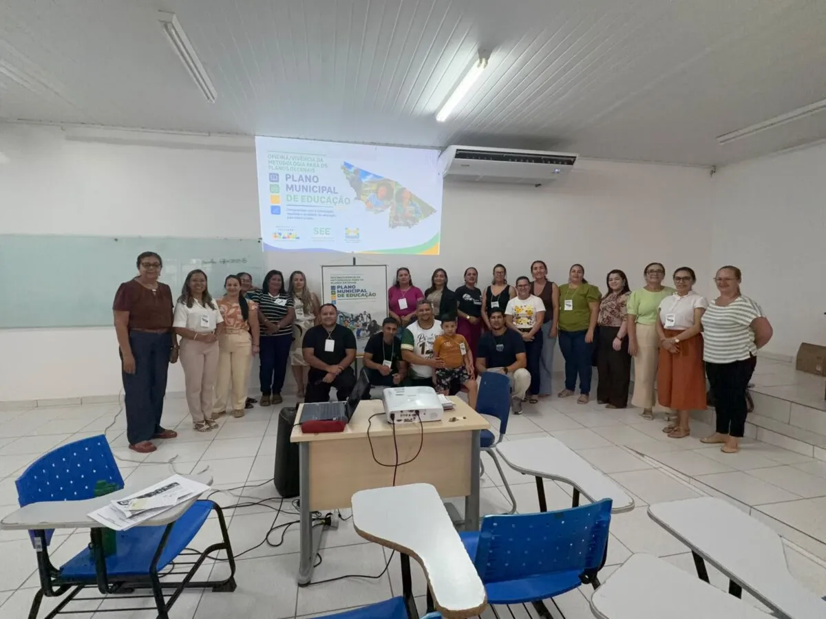Prefeitura de Sena Madureira realiza oficina para elaboração do Plano Municipal de Educação