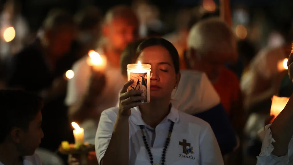 La Colombie demande à Trump de suspendre les droits de douane après le séisme meurtrier
