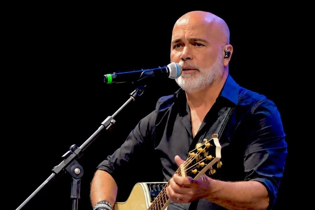 Quem é Rick, cantor sertanejo que estava em helicóptero que desapareceu