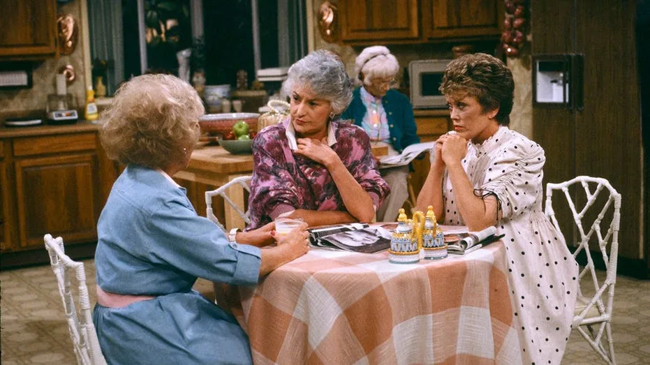 'Golden Girls' kitchen comes to life with cheesecake and '80s nostalgia