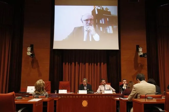 La participación telemática en el Parlament: Puigdemont no la utiliza, pero Lluís Puig sí