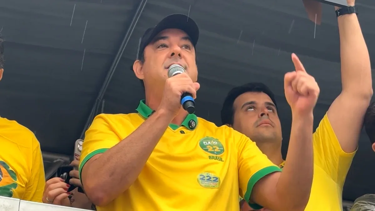 Após testar negativo para Covid-19, Flávio Roscoe retoma agenda de campanha em MG
