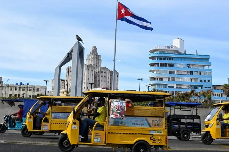 Régimen cubano decomisa 18 vehículos por presunto uso de aceite de transformadores como combustible