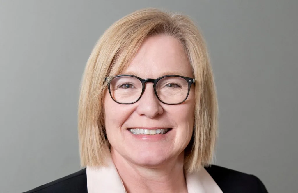 WATCH LIVE: Rep. Fischbach, challenger Osberg face off in Minnesota U.S. House debate