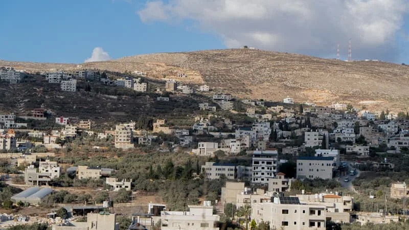 Un député israélien tente de détruire un mémorial palestinien dans un village de Cisjordanie
