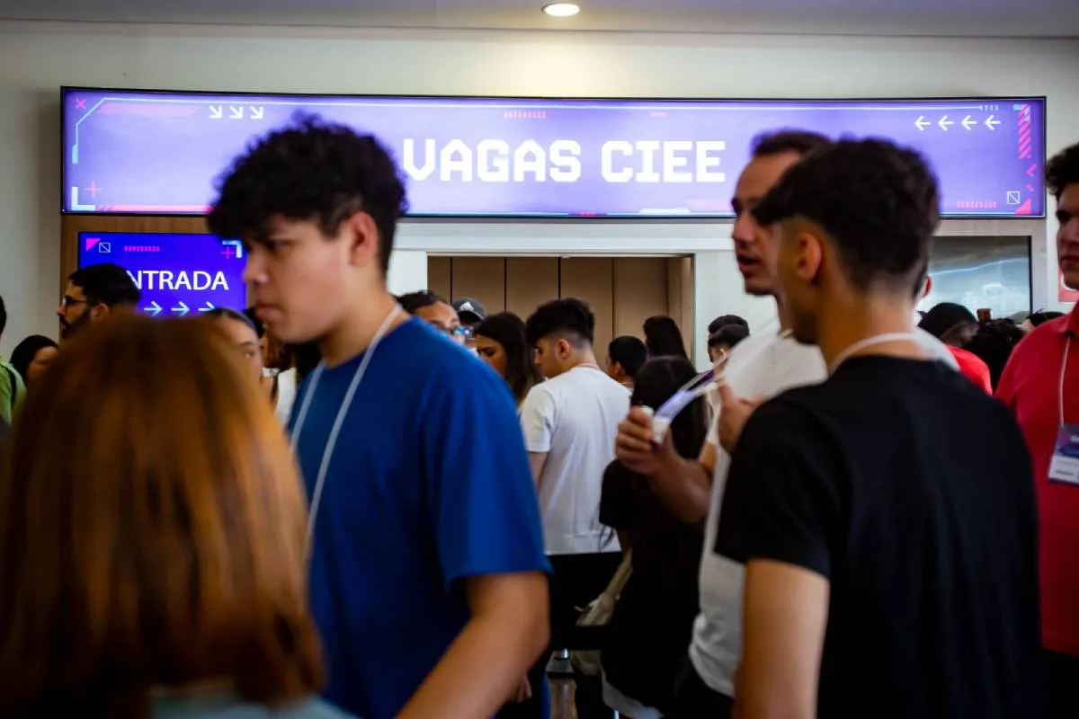 CIEE oferece 662 vagas de estágio para estudantes no DF