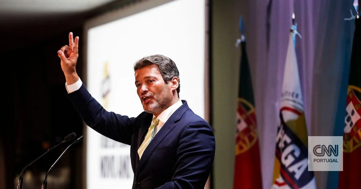 Ventura acusa Governo de tentar "abrir o caminho para cortar pensões" com estudo sobre Segurança Social
