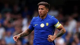 ¿Lo quieren fuera? Enzo Fernández divide a la afición del Chelsea