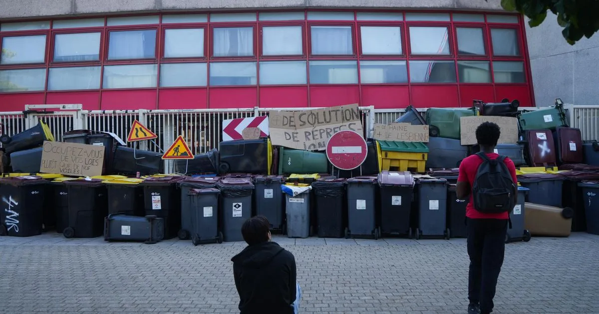 « Il y a moins d’heures de cours perdues à Henri-IV qu’en Seine-Saint-Denis » : les disparités cachées derrière les dépenses XXL de l’éducation en France