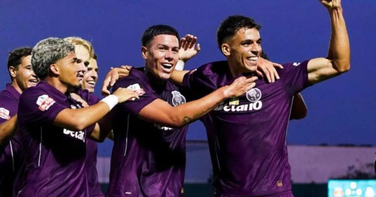 Porto vence Rio Ave e segue 100% no Campeonato Português