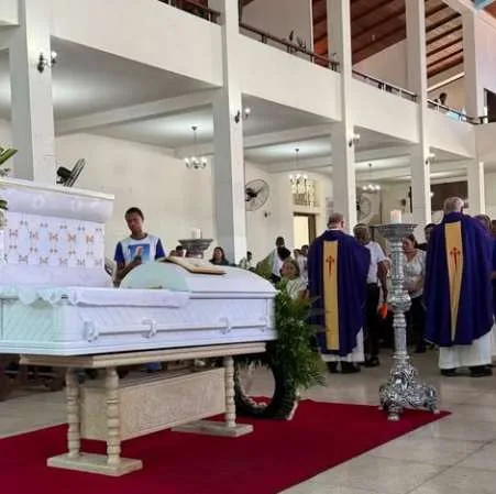 Restos de monseñor Tulio Ramírez descansan en la Catedral de Guarenas