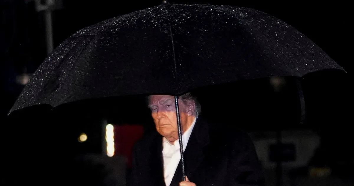 Giro de Donald Trump sobre Irán: negociaciones de tres horas en Nueva York tras amenazar con "aniquilar" al régimen persa