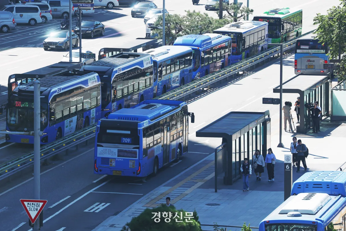 서울 시민 81.3% “시내버스 파업 반대”···33.4% “파업날짜 알고 있어”