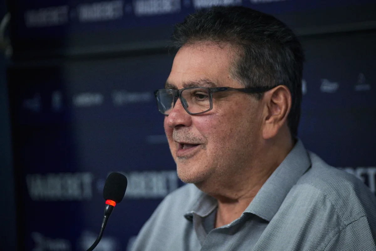 Presidente do Remo confirma contratação de atacante paraguaio e lateral do Cuiabá