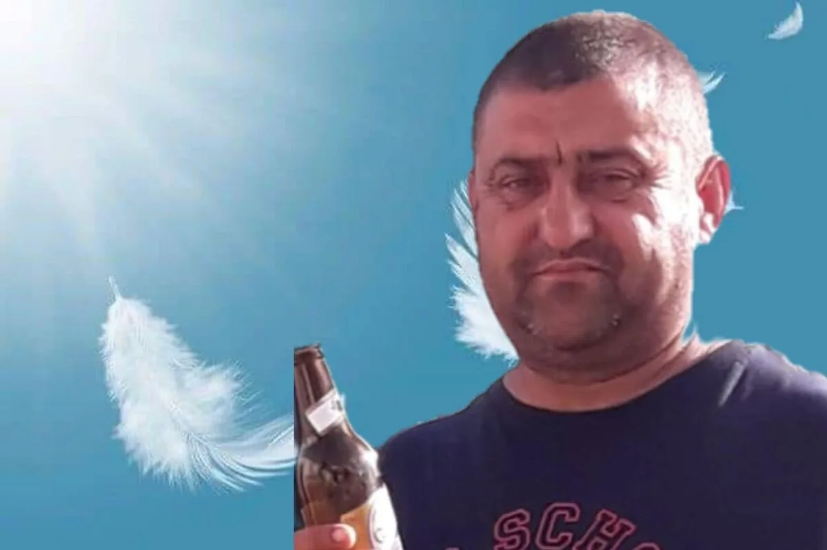 A família escolheu a fotografia com uma cerveja. As redes culparam a funerária