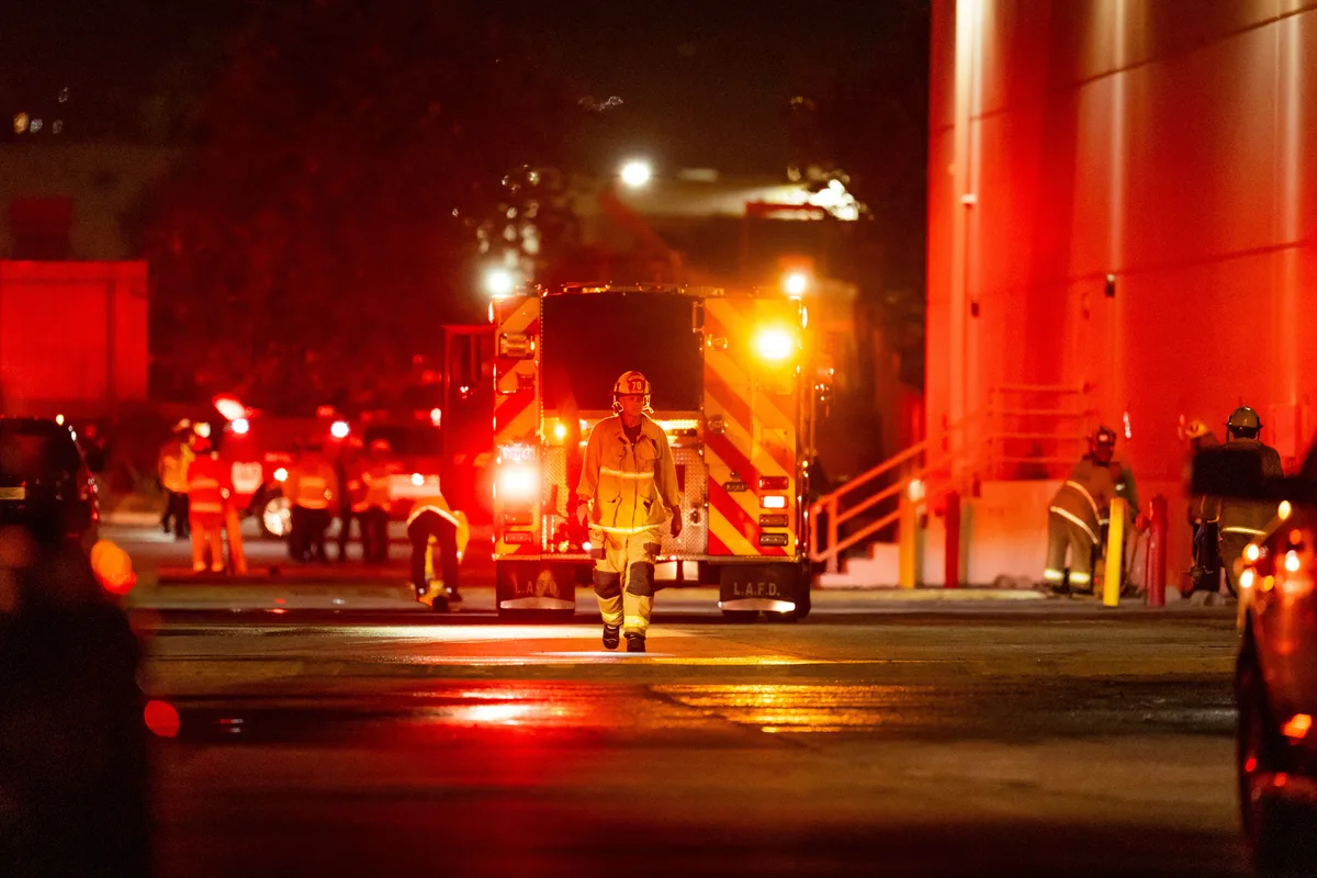 Al menos tres muertos tras estrellarse un helicóptero de noticias de la NBC en Los Ángeles