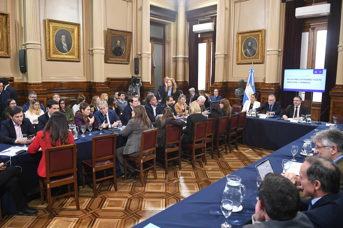 Patentes y aislamiento argentino