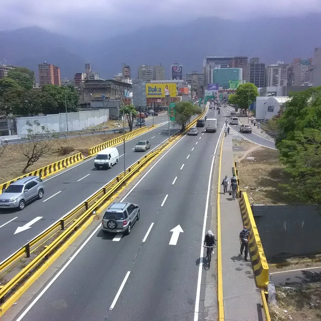 Anuncian cierre parcial de Autopista Gran Cacique Guaicaipuro para el domingo 23 de agosto