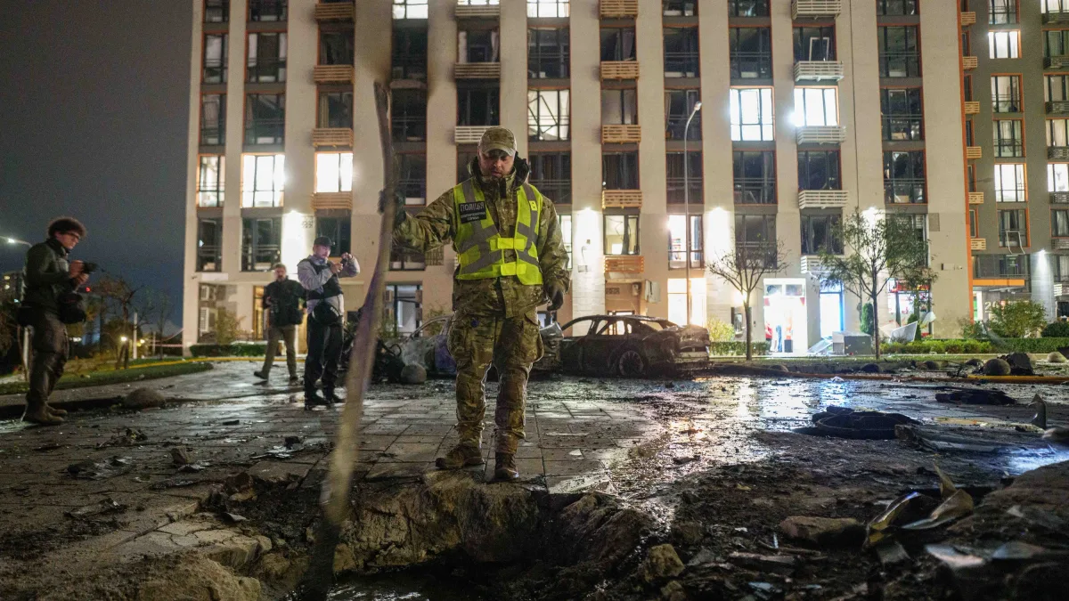 Liveblog Ukrainekrieg: Selenskyj beklagt fehlende Warnungen durch Verbündete