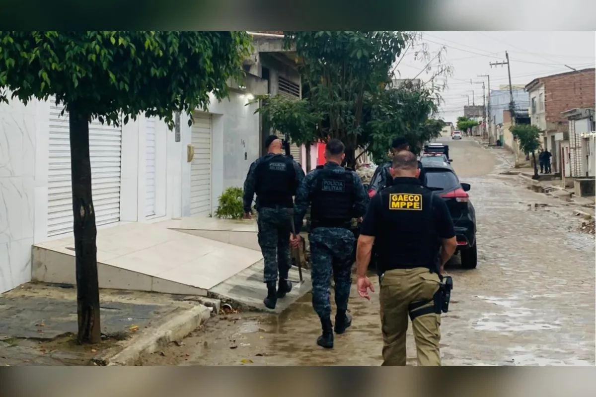 Grupo suspeito de fraudar concursos públicos é alvo do Gaeco