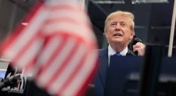 Trump promete responder "com força" aos ataques iranianos no Médio Oriente