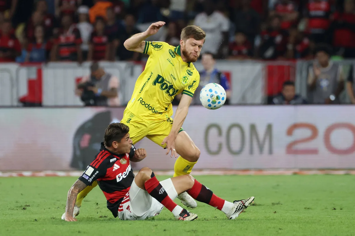 El colombiano Jorge Carrascal fue la gran figura del Flamengo, y así lo calificó la prensa brasileña: “El mejor del campo”