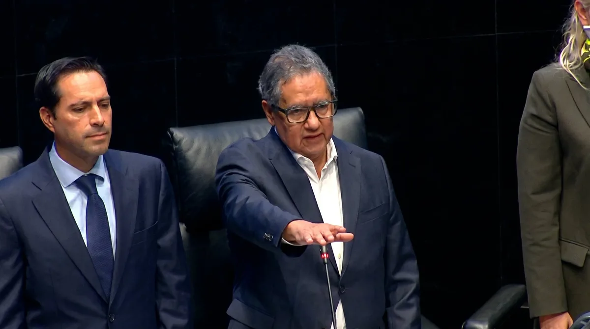Con 116 votos a favor, Higinio Martínez rinde protesta como presidente del Senado